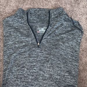 Men’s quarter zip shirt